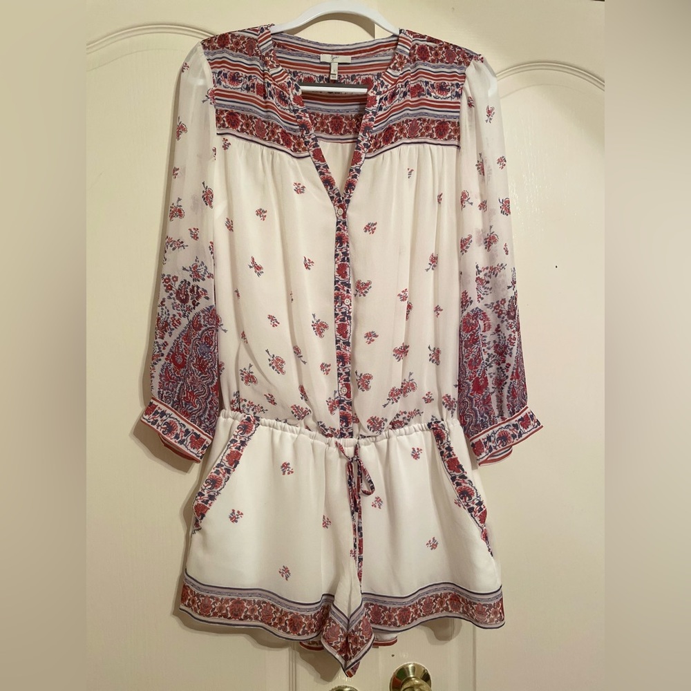 Joie Silk Ivory Long sleeve Romper. Size small